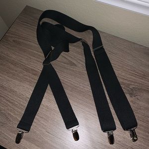 Black suspenders!! 🖤🖤